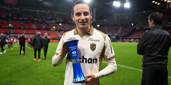 法甲积分榜：朗斯力压巴黎领跑！巴黎、马赛分居2、3位！