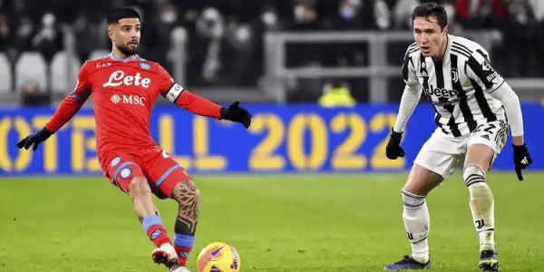 意甲焦点战：那不勒斯VS帕尔马——争冠劲旅与保级弱旅的生死对决