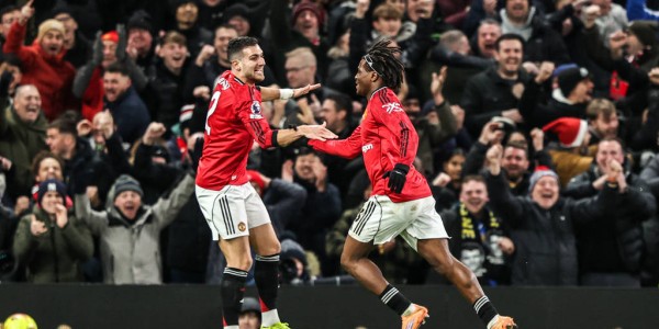 鲁尼：看到曼联替补席我很担忧 真的需要在冬窗买人