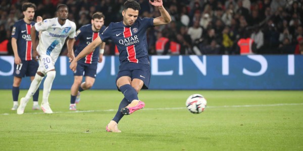 王炸！39球神锋约克雷斯完美“送别礼”，曼联的锋线答案已在阵中？