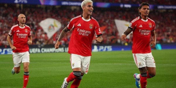 欧冠：2-3大冷门，5万人见证2球领先遭遇逆转，38年队史首胜诞生