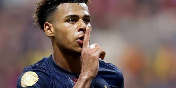 世俱杯半决赛前瞻：巴黎VS皇马，姆巴佩战旧主成焦点