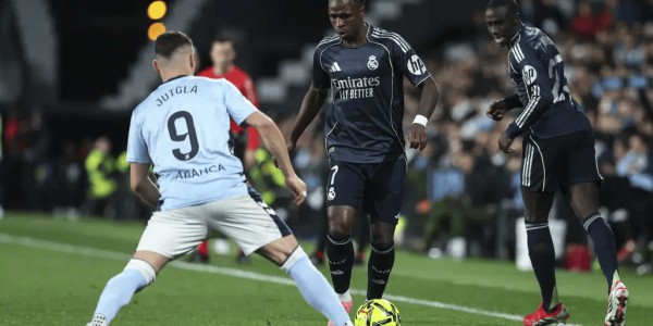 巴黎主场1-3爆冷输摩纳哥！戈洛文替补闪击+巴洛贡锁定胜局，法甲领头羊警钟长鸣